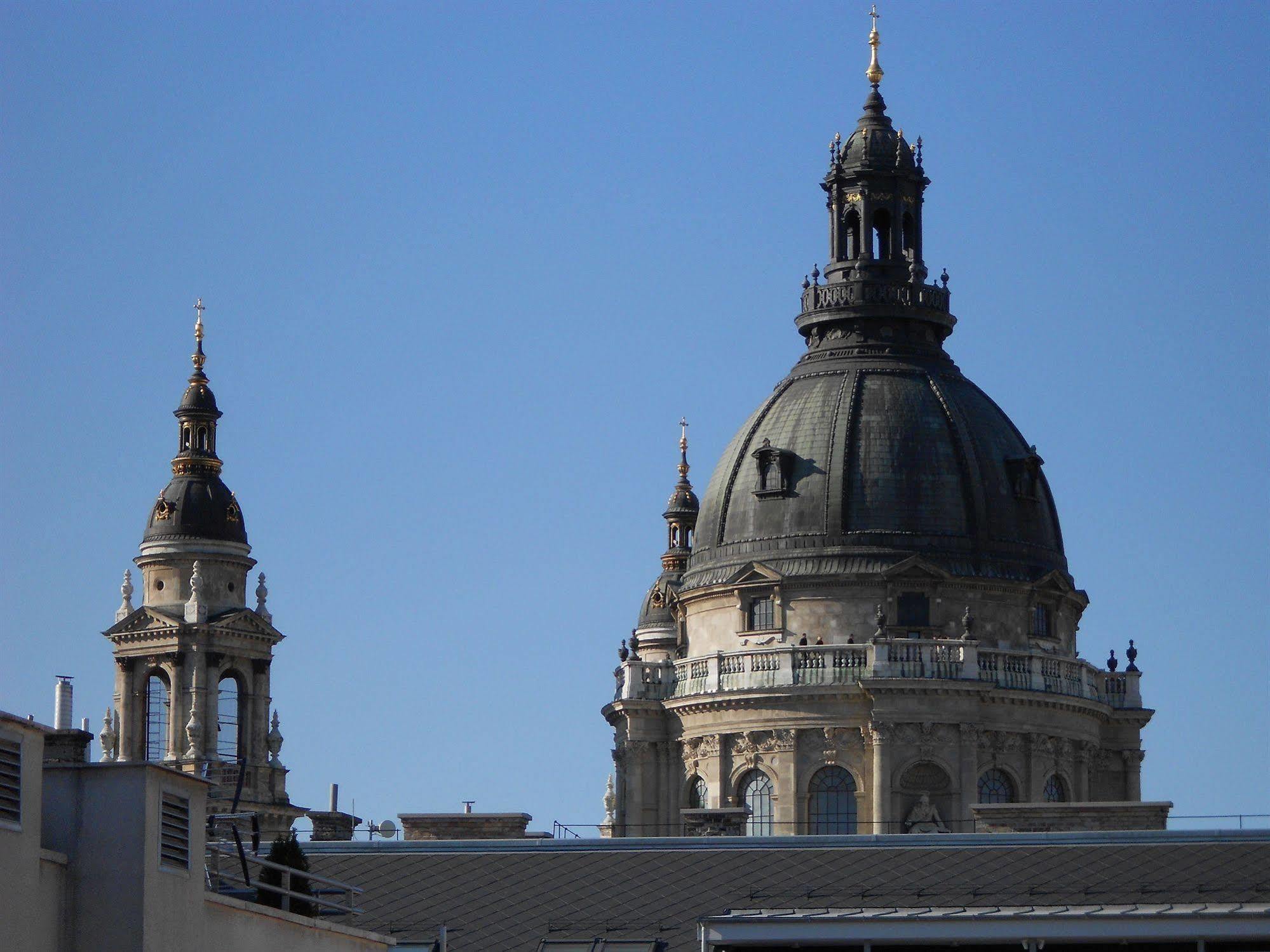 Trendy Deluxe Apartments Budapest Luaran gambar